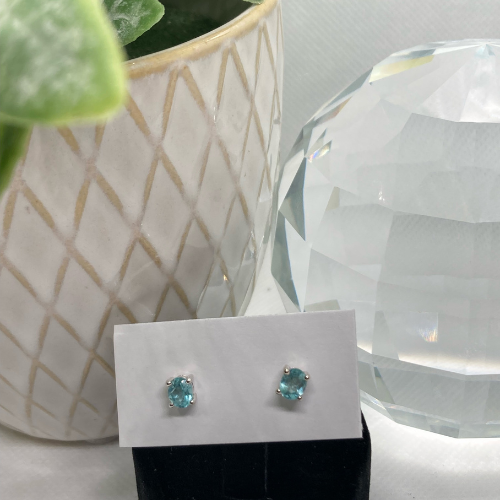 Apatite Studs Earring