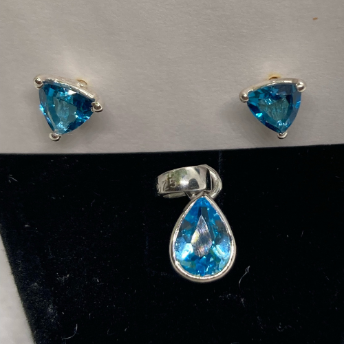 Teardrop Swiss Blue Topaz Pendant