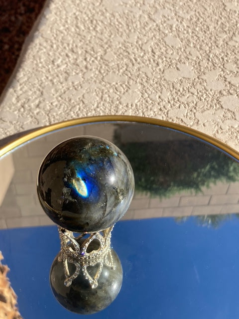 Flashy Labradorite sphere